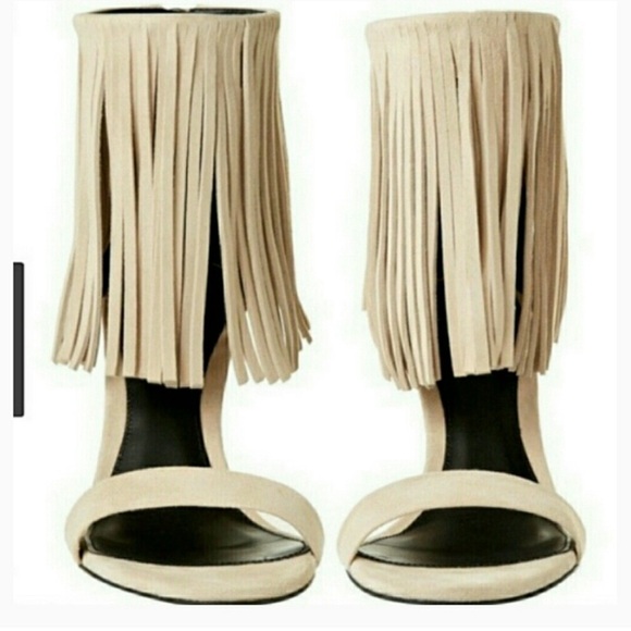 Elyse Walker Los Angeles Fringe Dune Heels Size 7 in Cream/Tan - Picture 6 of 7